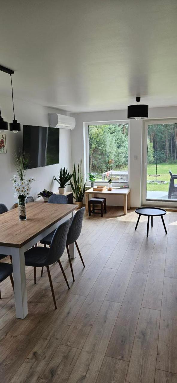 Jaskolka Roztocze Villa โทมาสโชว ลูเบลสกี ภายนอก รูปภาพ